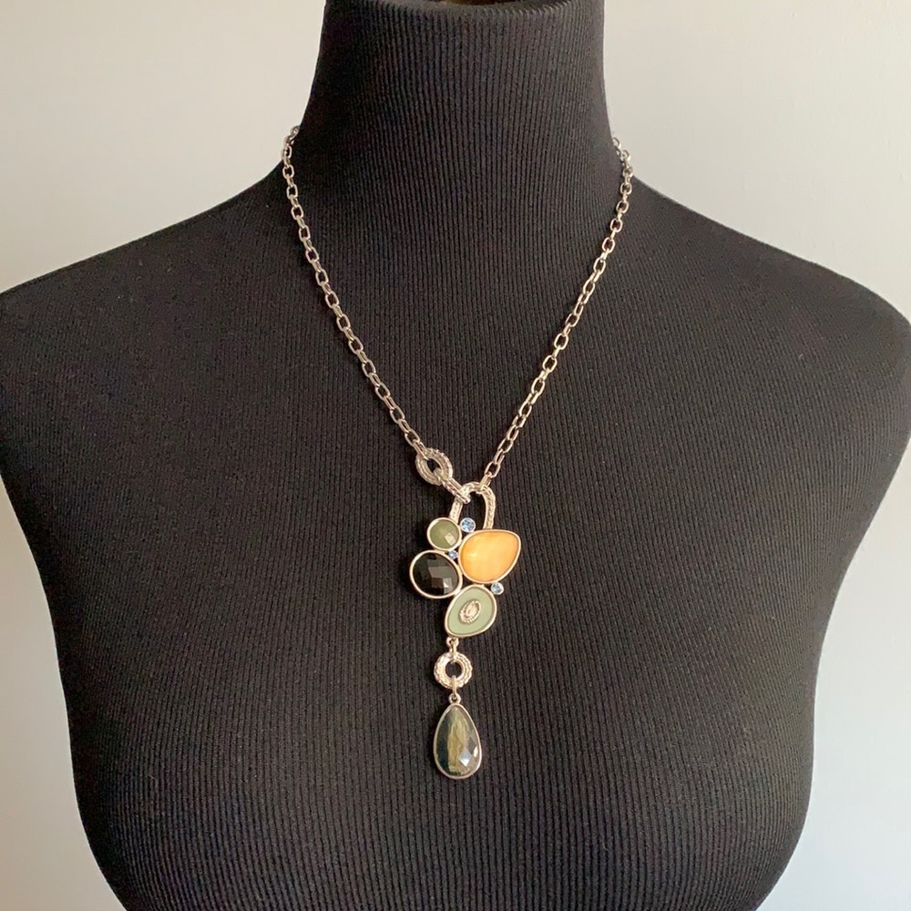 New in box Lia Sophia necklace. Never worn.